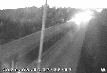 I-265: 1-265-030-2-_-_-cam-1 I-265/30.2 W OF OLD SALEM/RIVER RIDGE