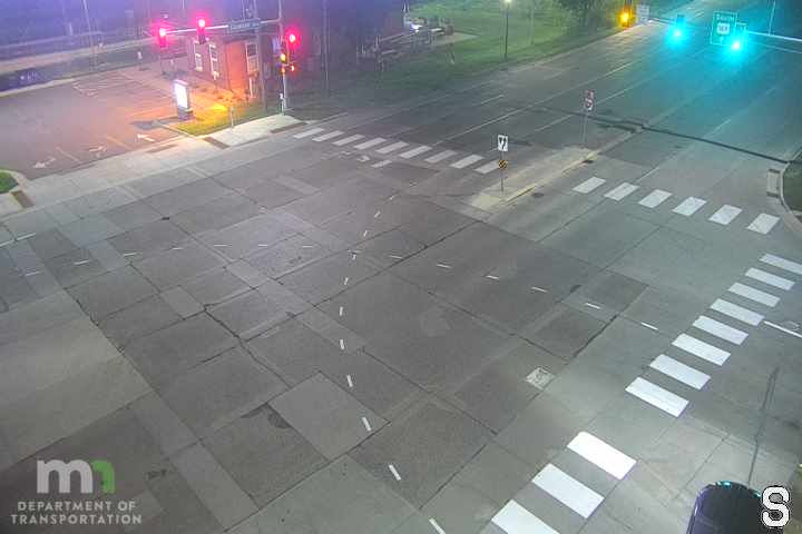 US 169: U.S.169 @ Excelsior Blvd (E Ramp) live camera