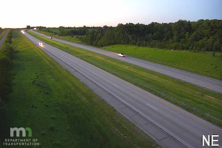 I-35 SB N of C.S.A.H.35 (MP 24)
