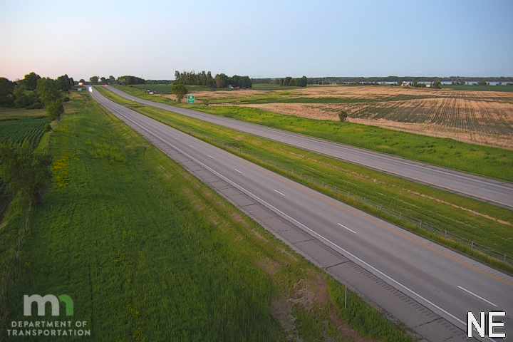 I-35 SB S of C.S.A.H.35 (MP21.58)