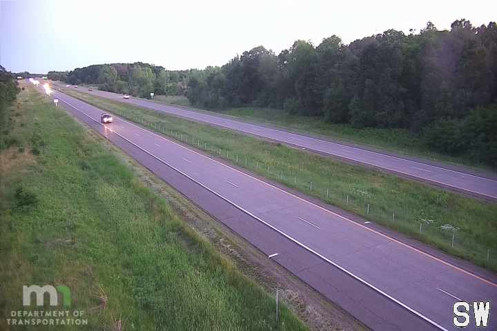 I-35 NB @ 410th St (MP 150.2)