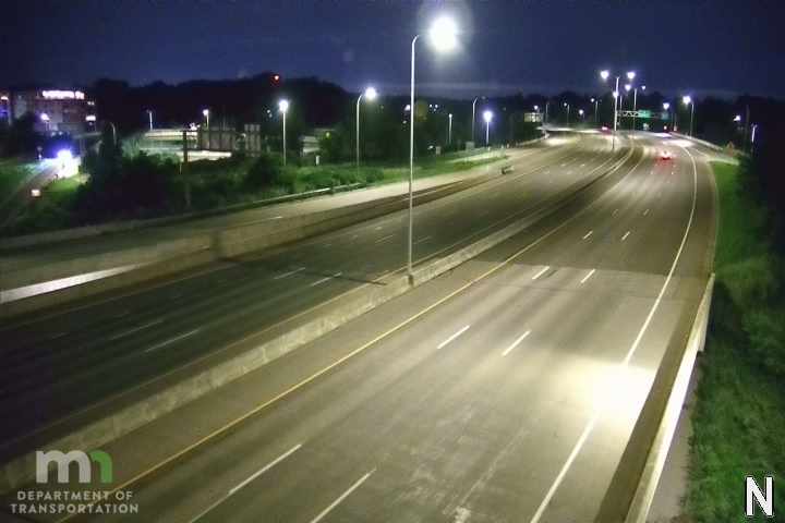 T.H.100 NB S of I-394
