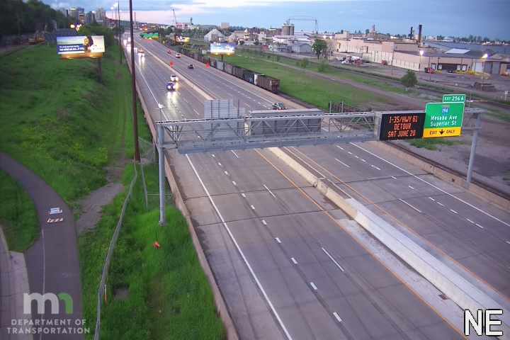 I-35 SB @ 14th Ave W