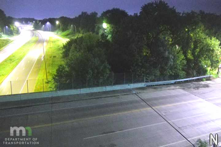 US 52: T.H.52 NB @ Thompson Ave live camera