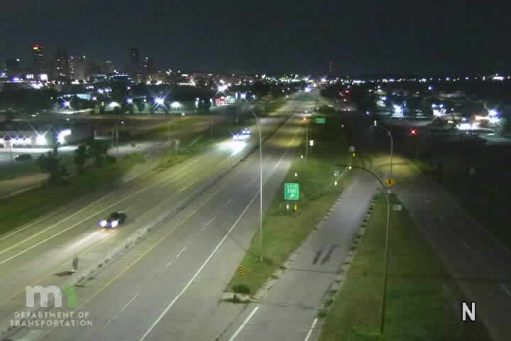 T.H.52 NB @ Eaton St