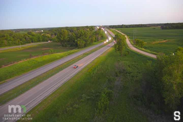 I-35 SB (MP 71.9)