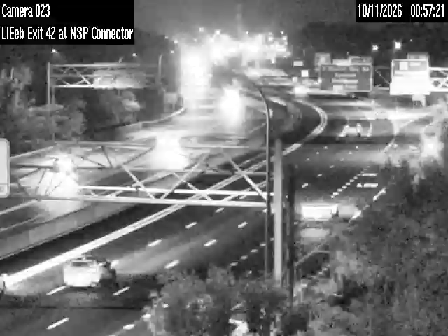 I-495 & NSP Connector Exit 42 traffic camera, Jericho, New York