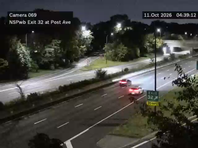 Northern State Pkwy & Post Ave traffic camera, Westbury, New York