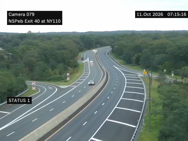 Northern State Pkwy & NY 110 traffic camera, Melville, New York