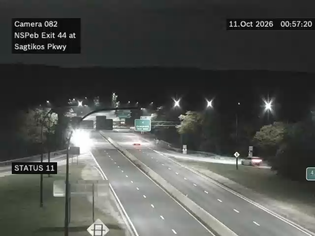 Northern State Pkwy & Sagtikos Pkwy traffic camera, Commack, New York