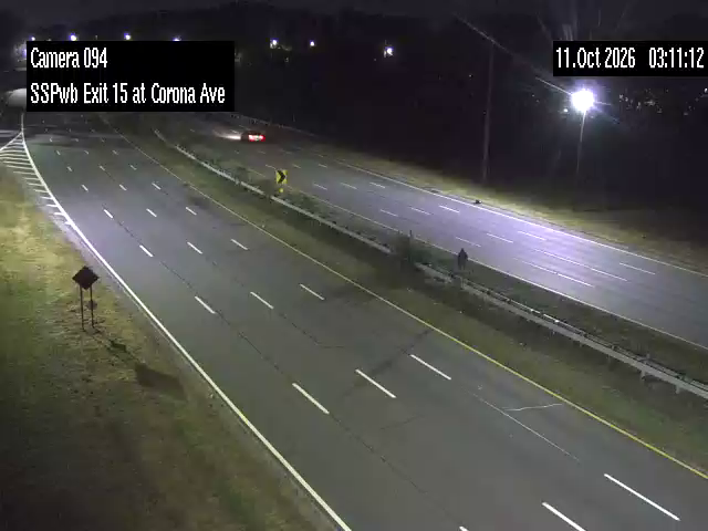 Southern State Pkwy & Exit 15 traffic camera, North Valley Stream, New York