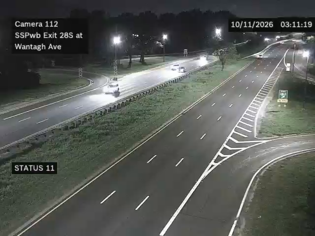 Southern State Pkwy & West of Exit 28 - Wantagh Ave traffic camera, North Wantagh, New York