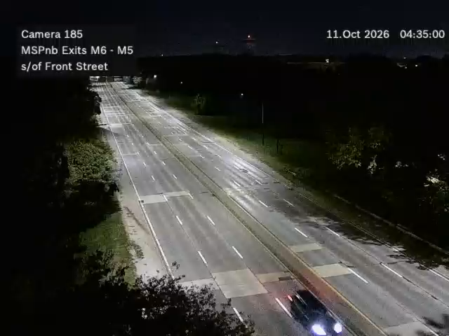 Meadowbrook State Pkwy & between M6 and M5 (south of Front St.) traffic camera, Uniondale, New York