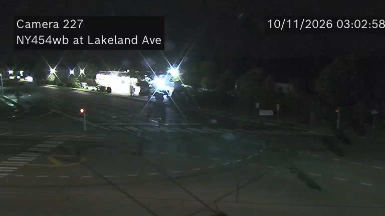NY-454 & Lakeland Ave; Northeast traffic camera, Bohemia