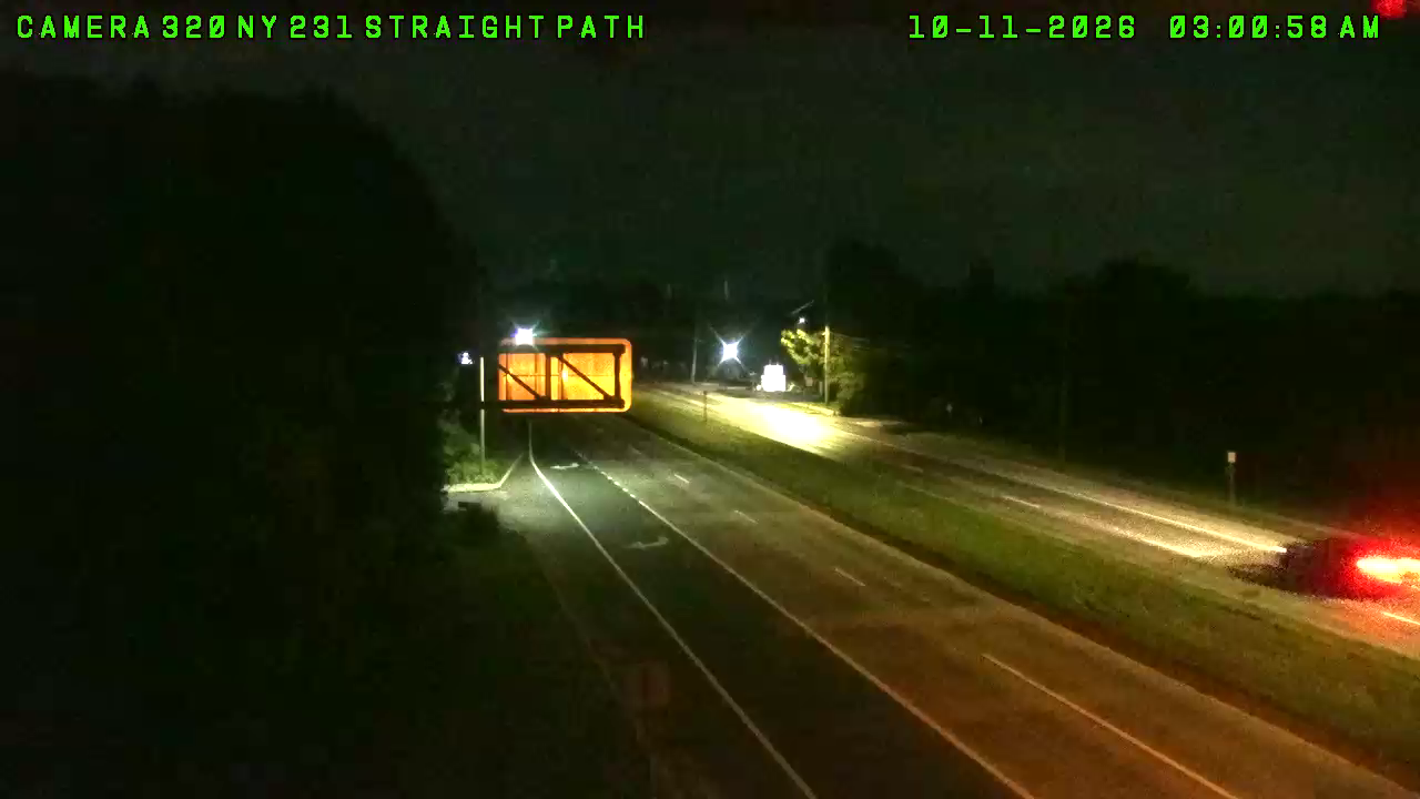 NY-231 & Straight Path traffic camera, Dix Hills