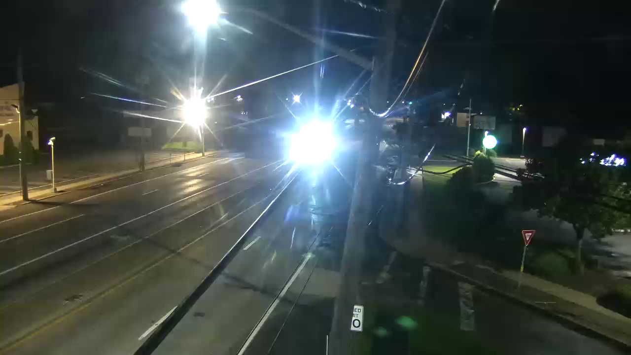NY-231 & Bayshore Road traffic camera, North Babylon