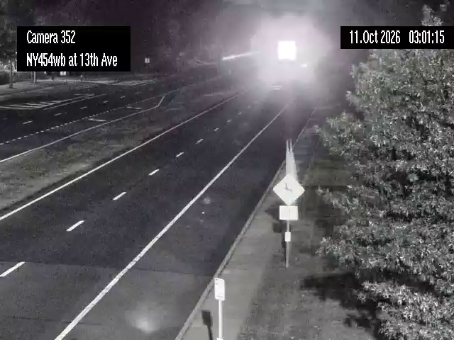 NY-454 & 13th Ave traffic camera, Bohemia