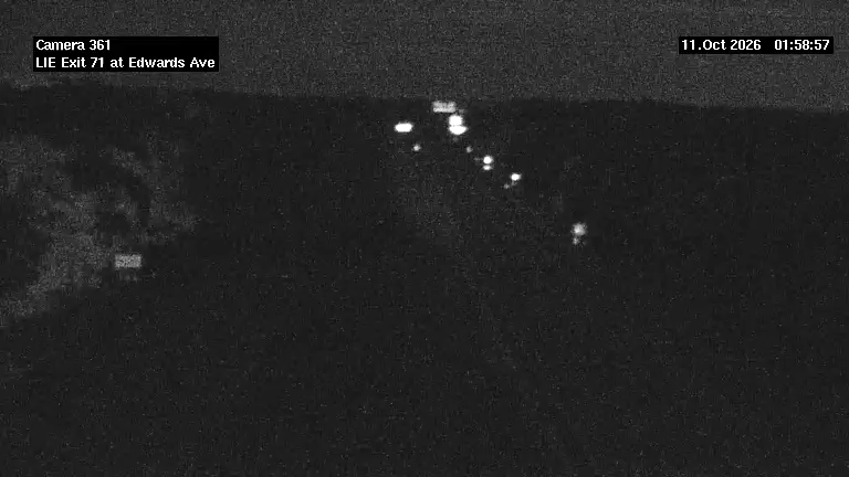 I-495 & Edwards Ave (CR94) - Exit 71 traffic camera, Calverton, New York