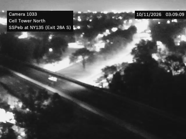 Southern State Pkwy & NY135 (Crown Castle) - 2 traffic camera, North Wantagh, New York