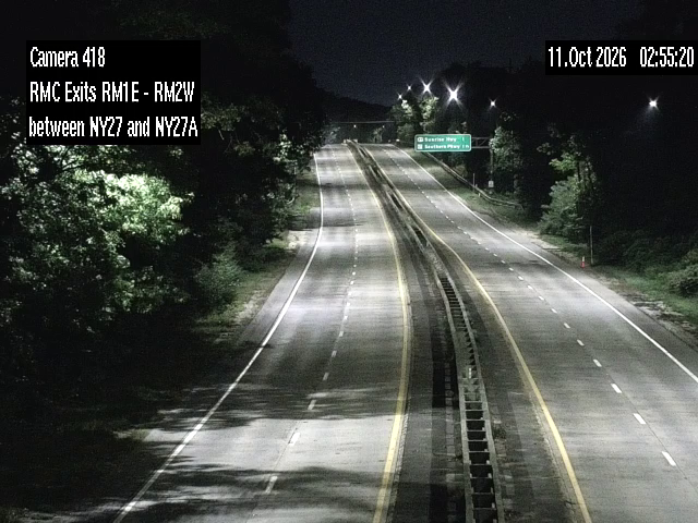 Robert Moses Causeway & (Median) Exits RM1E-RM2W (Between NY27-NY27A) traffic camera, West Islip