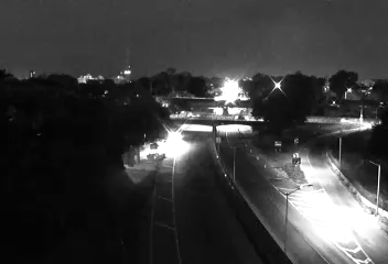 Bronx River Pkwy & Southbound East 174th Street traffic camera, Bronx, New York