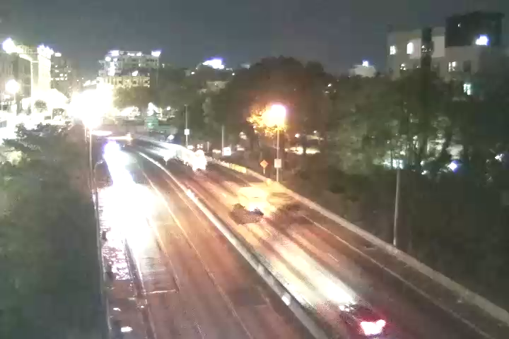 I-95 & Marmion Avenue traffic camera, Bronx, New York