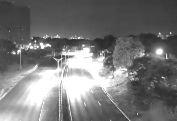 Hutchinson River Pkwy & Wilkenson Avenue traffic camera, Bronx, New York