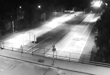 Korean War Veterans Pkwy & Bloomingdale Road traffic camera, Staten Island, New York