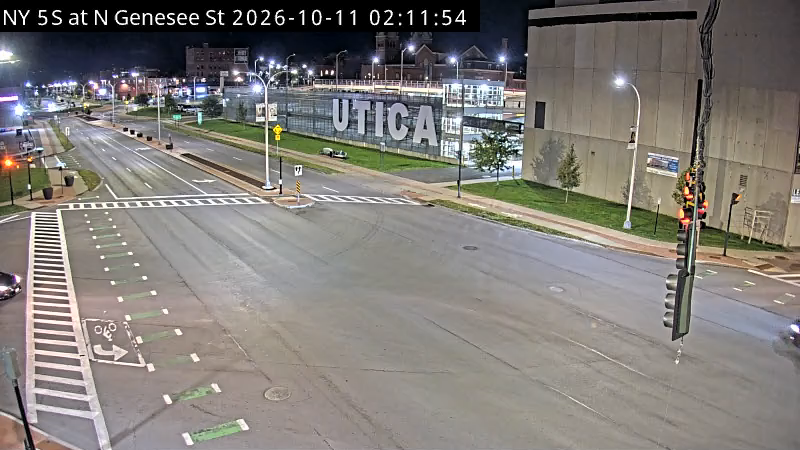 NY-5S & N Genesee St traffic camera, Utica, New York