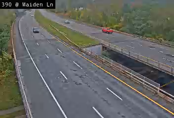 390 at Maiden Lane live webcam