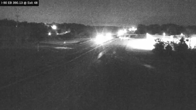 I-90 MP 390.13 EB at Interchange 48 (Batavia) traffic camera, Genesee County