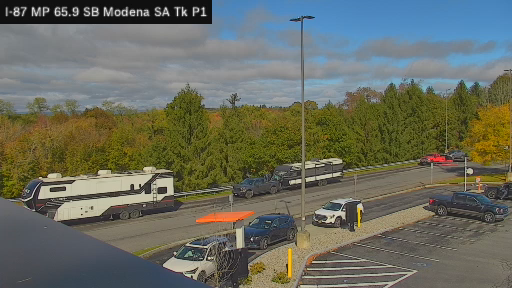 I-87 MP 065.90 SB Modena Service Area Truck Parking 1 live webcam